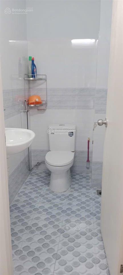Cho thuê nhà 3 tầng giá 10 triệu tháng,đầy đủ nội thất,nhà mới tinh