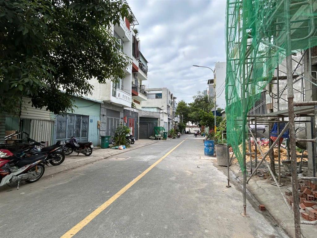 Bán đất 4,5m x 12m, sát gò vấp, giá 3,3 tỷ