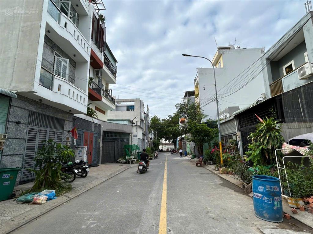 Bán đất 4,5m x 12m, sát gò vấp, giá 3,3 tỷ