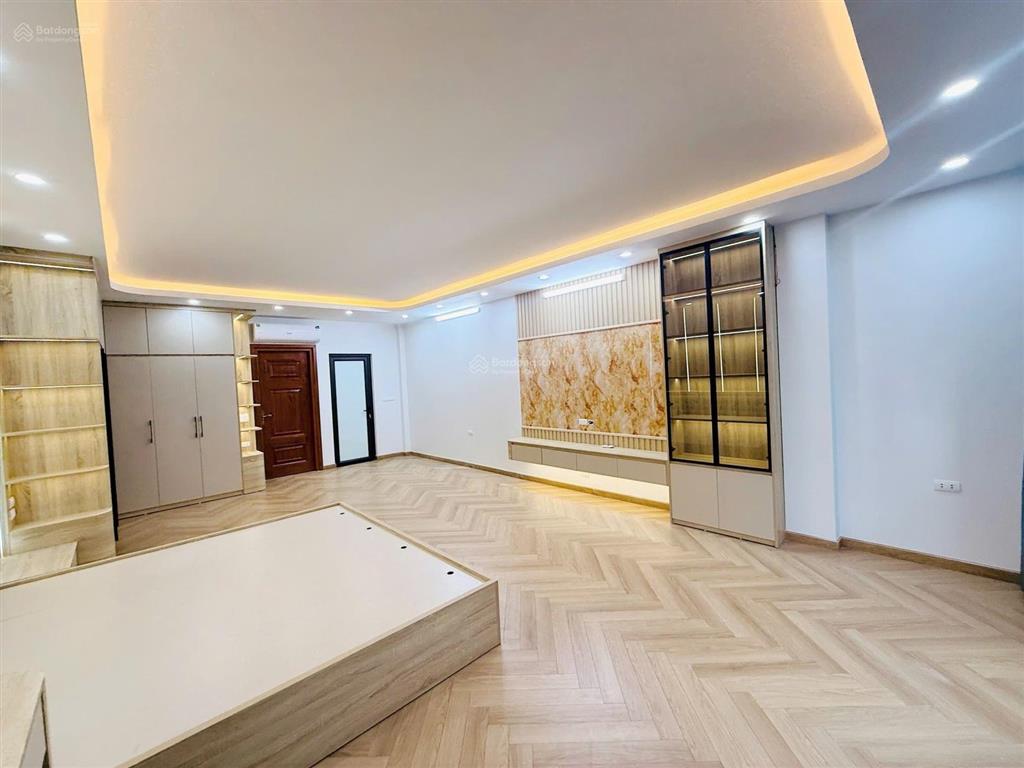 Bán nhà 7 tầng thang máy, dịch vụ phân lô khu vạn phúc hà đông