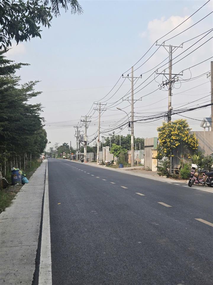Bán nhà riêng tại hẻm đặng công bỉnh, gần vin hóc môn 5,7 tỷ, 275m2, nhà 2pn, 1wc, pháp lý đầy đủ
