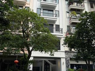 Tòa nhà liền kề, 6 tầng thang máy