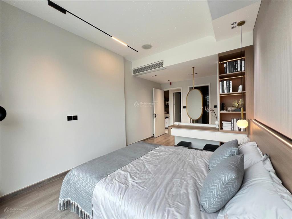 Bán căn 96m diamond centery 2pn tầng 9, căn góc ở ngay chỉ với 2,1 tỷ