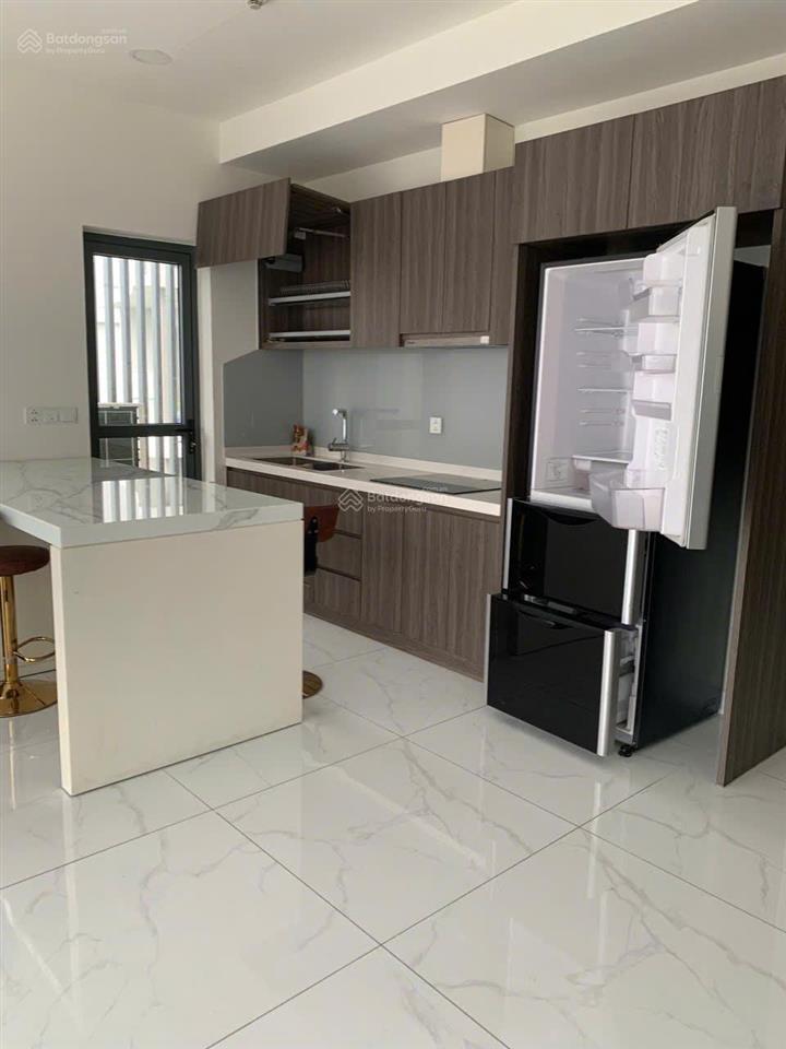 Chính chủ bán căn góc 3pn 121m khu diamond centery celadon city ban công dài view công viên giá tốt