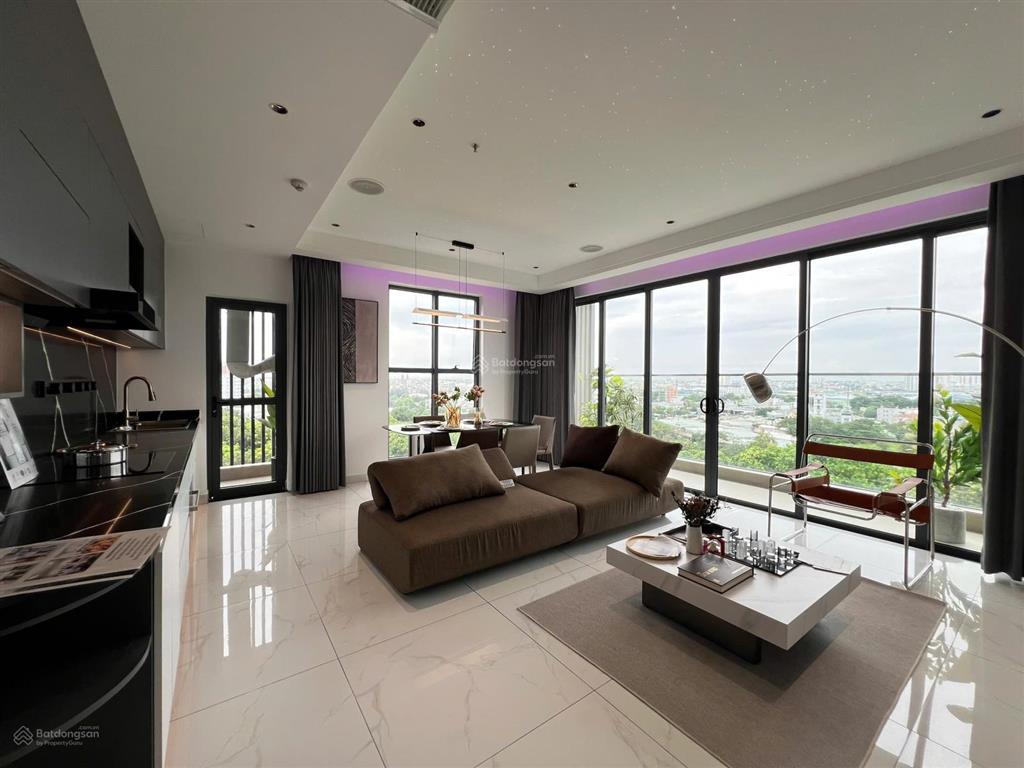 Chính chủ bán căn góc 3pn 121m khu diamond centery celadon city ban công dài view công viên giá tốt