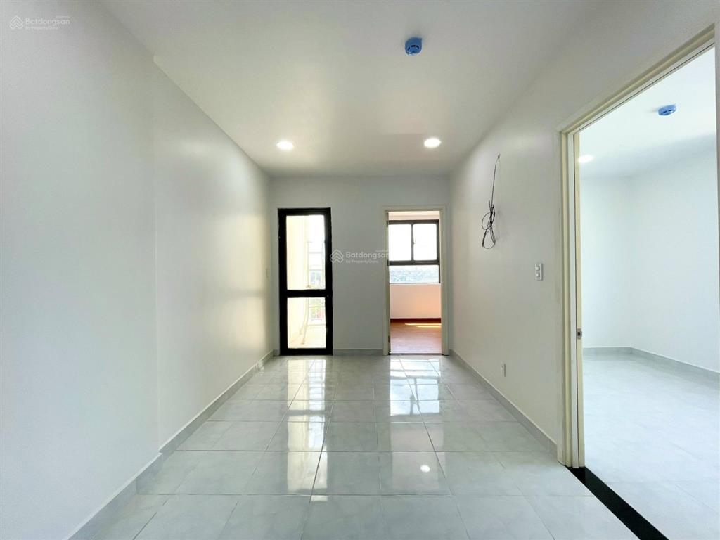 Cần bán căn hộ noxh đẹp  căn d1 tầng trung. dt42m2. gồm 1pn1wc. giá bán 1.050 tỷ có thương lương