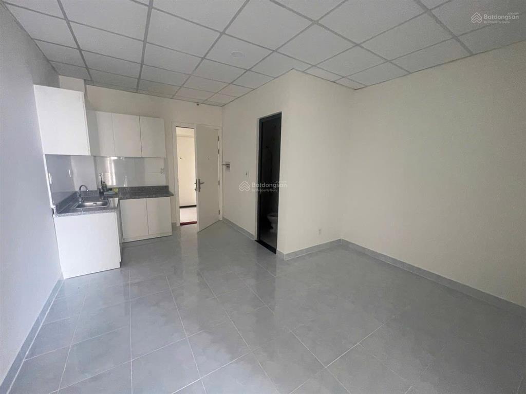 Căn hộ dgold  1 phòng ngủ 1wc, diện tích 36m2
giá bán 995 triệu không phát sinh thêm
