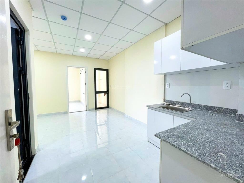 Cho thuê căn hộ dgold  ngay hương lộ 80
diện tích 37m² 1pn1wc. tầng 6 giá 3.7tr cọc 1 tháng