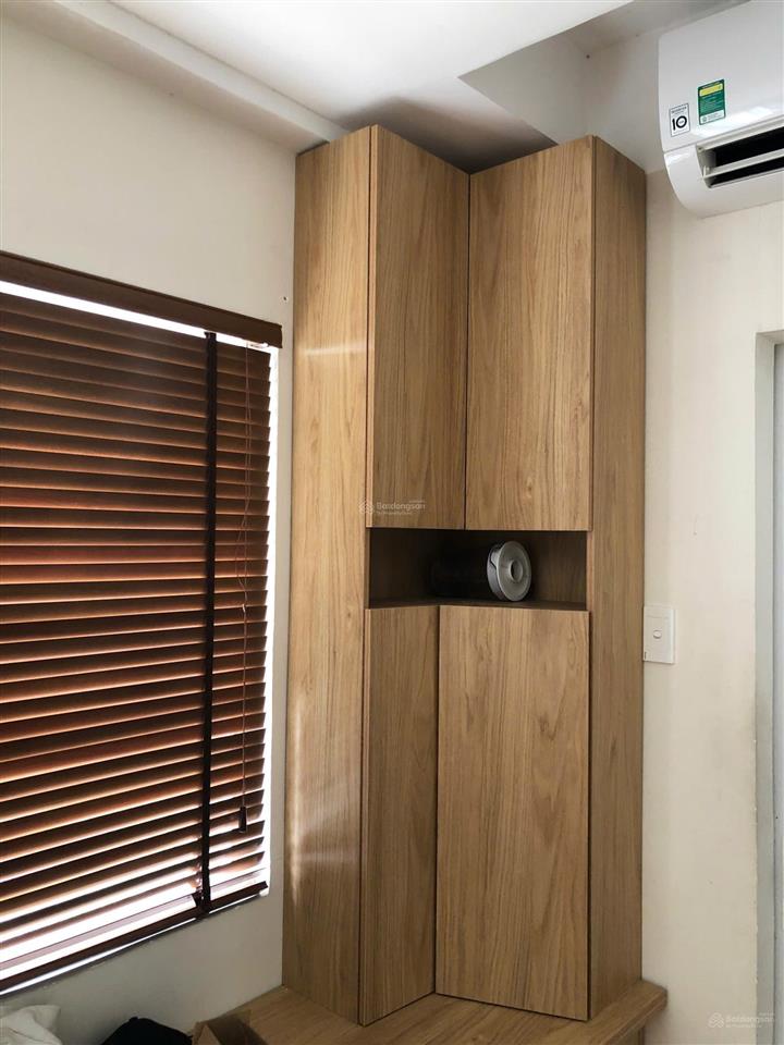 Bán căn hộ flora anh đào, căn 55m2, đã được thiết kế 2pn 1wc, có sổ hồng. giá 2.890 tỷ ko phát sinh