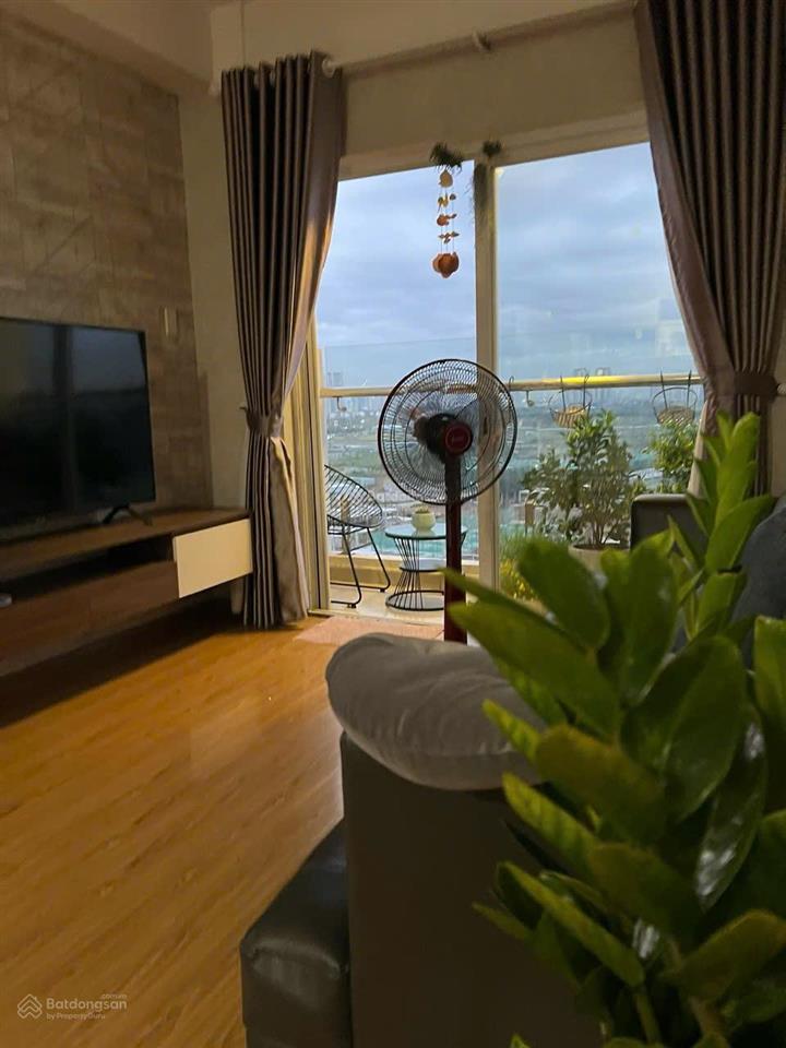 Bán căn hộ 2pn 2wc dự án flora anh đào tầng 9  nội thất dính tường. view global city. giá hơn 3 tỷ