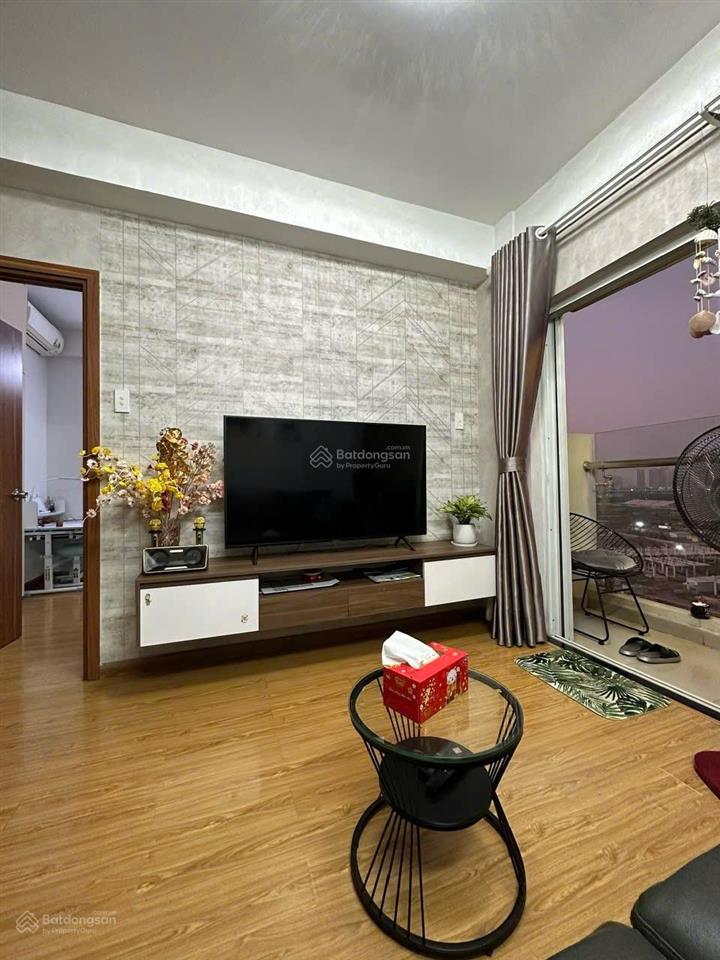 Bán căn hộ 2pn 2wc dự án flora anh đào tầng 9 nội thất dính tường. view global city. giá 3.990 ty
