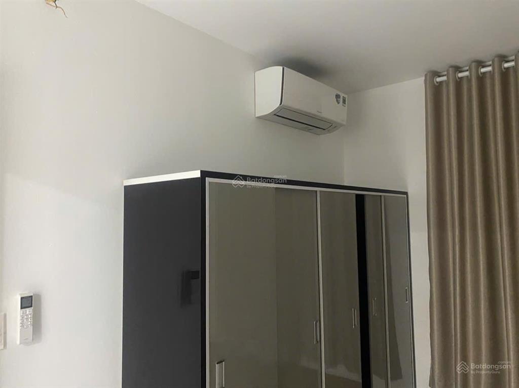 Bán căn hộ tại dgold  vĩnh lộc  bình chánh. dt 40m2. trần chìm, cửa 2 lớp. để lại nội thất.