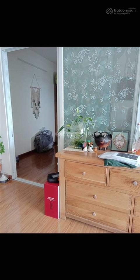 Cho thuê căn hộ flora anh đào  nhà mới. dt 55m2 gồm 1pn+. đầy đủ nội thất đẹp. giá 7,4 triệu/tháng
