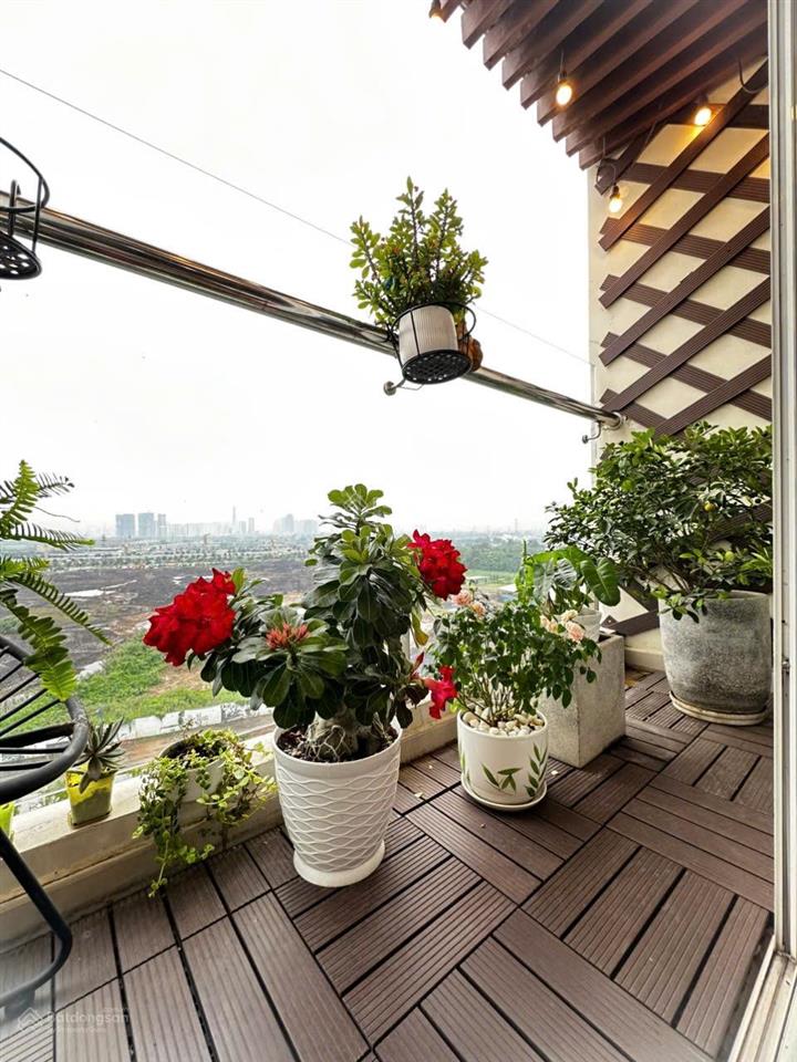 Bán căn hộ flora anh đào dt 69m2 view globai city( 1 tầng có 4 căn) 2pn2wc nhà y hình. giá 3,890
