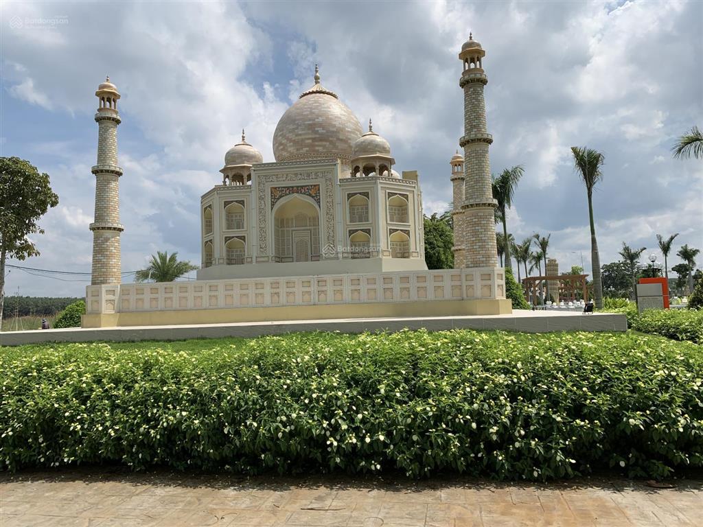 Kẹt tiền bán lô đất đẹp sổ sẵn tại khu đô thị sân bay long thành