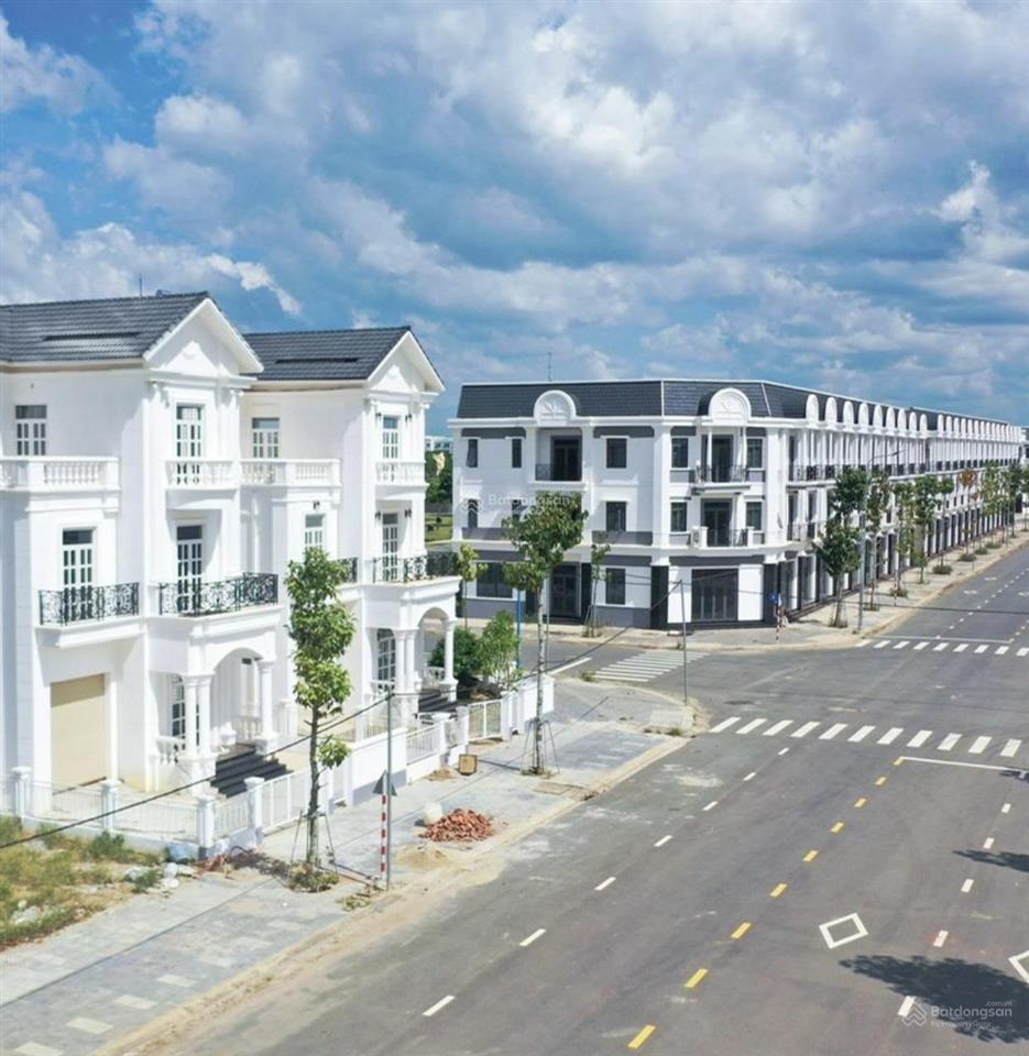 Kẹt tiền bán lô đất đẹp sổ sẵn tại khu đô thị sân bay long thành