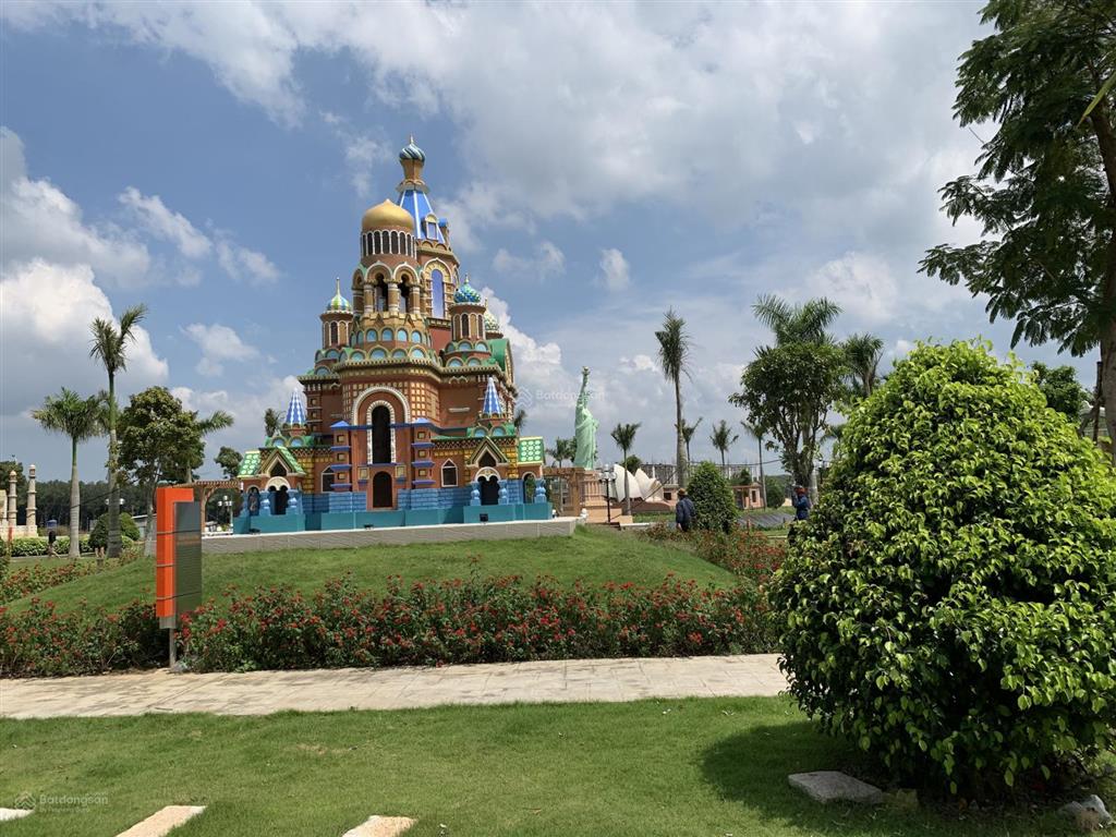 Kẹt tiền bán lô đất đẹp sổ sẵn tại khu đô thị sân bay long thành