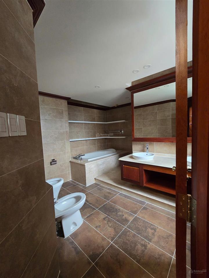 Bán căn hộ sky villa tại imperia an phú giá siêu hời 25,5 tỷ, 232m2. hot!
