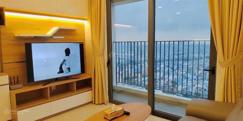 Căn 75m2 view hồ bơi tầng đẹp thoáng  giá thuê 14tr full nt  còn giảm cho khách kĩ nhà vào ở ngay