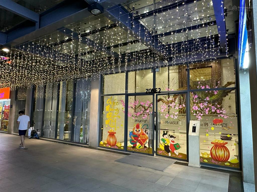 Cho thuê căn hộ cao cấp pegasuite 68m2 full nt rất đẹp giá thuê 12tr  tiện ích cao cấp q8