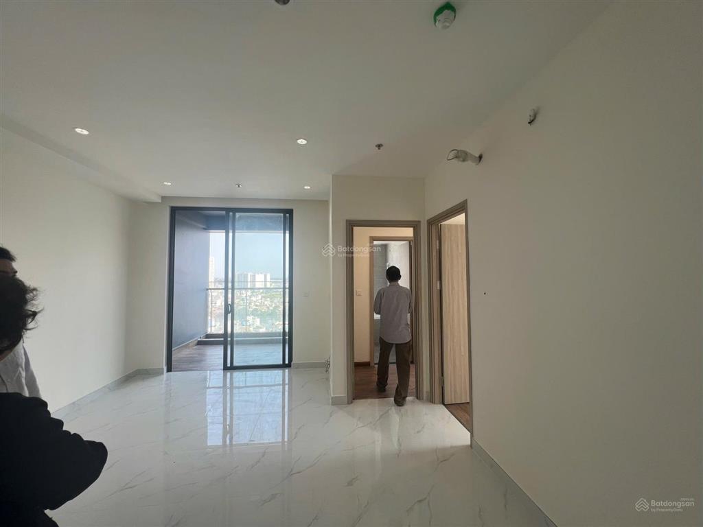 Dauqa  54m2 2pn mt bến bình đông quận 8  nhà mới 100% cho thuê nt cơ bản giá thuê 10tr miễn pql.