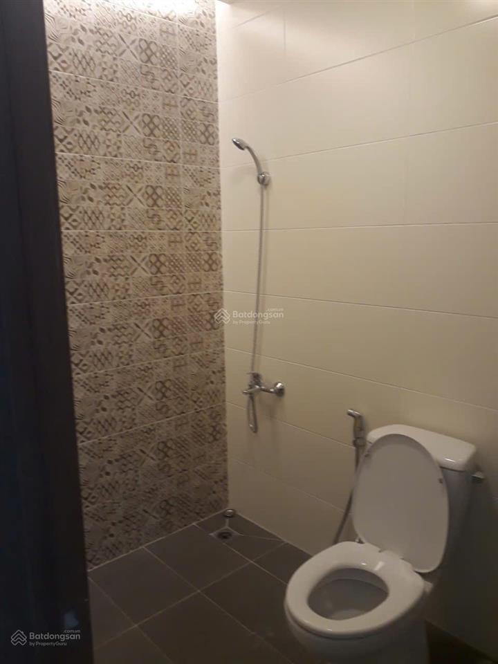 Căn 50m2 giá 2.8 tỷ có sổ. nhà trống đang cho thuê 6tr. có thể nhận ở ngay. tầng thấp