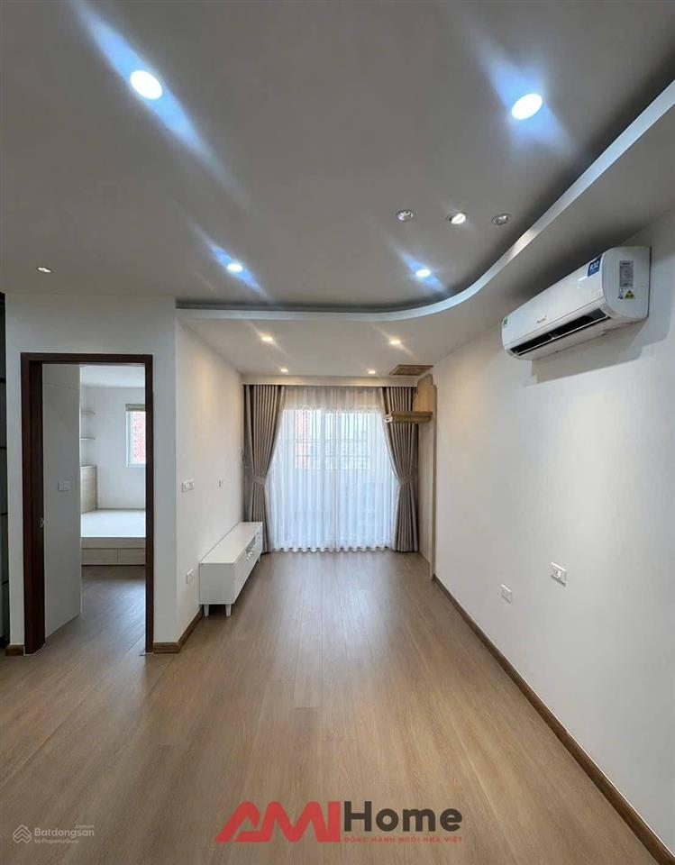 Tôi chính chủ không qua trung gian bán căn 47m2 mặt trước view tennis có sổ đỏ tầng đẹp
