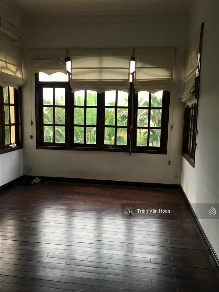 Villa kinh doanh thương mại thảo điền  600m2  80 tr/ tháng  0908 947 ***