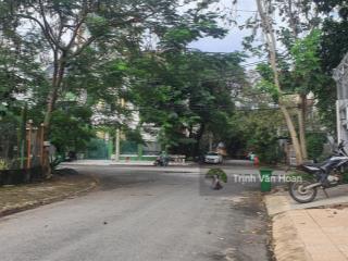 Cho thuê đất 165m2 đường hẻm nguyễn văn hưởng, thảo điền