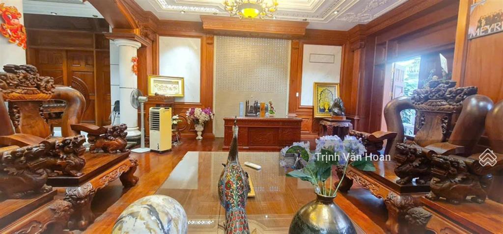 Biệt thự đường xuân thuỷ  thảo điền  250m2, hầm 4 tầng  0908 947 ***