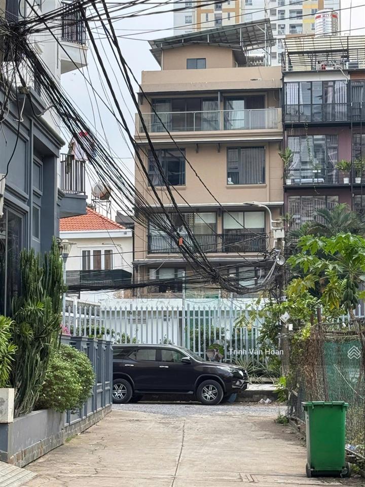 Nhà cấp 4  50m2 thảo điền  9,7 tỷ  0908 947 ***