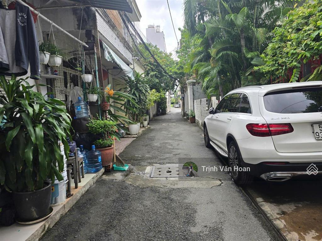 Nhà cấp 4  50m2 thảo điền  9,7 tỷ  0908 947 ***