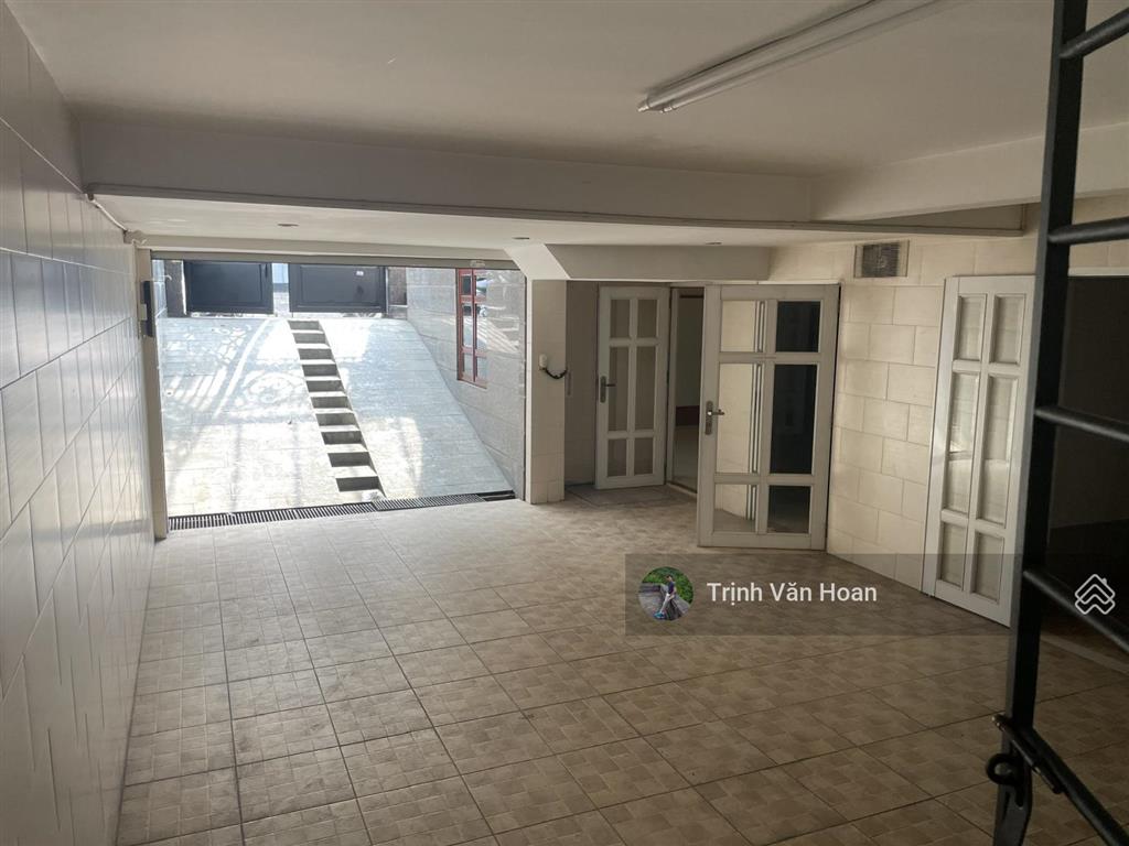 Tòa văn phòng 10x21m, hầm 4 tầng  54 tỷ  0908 947 ***