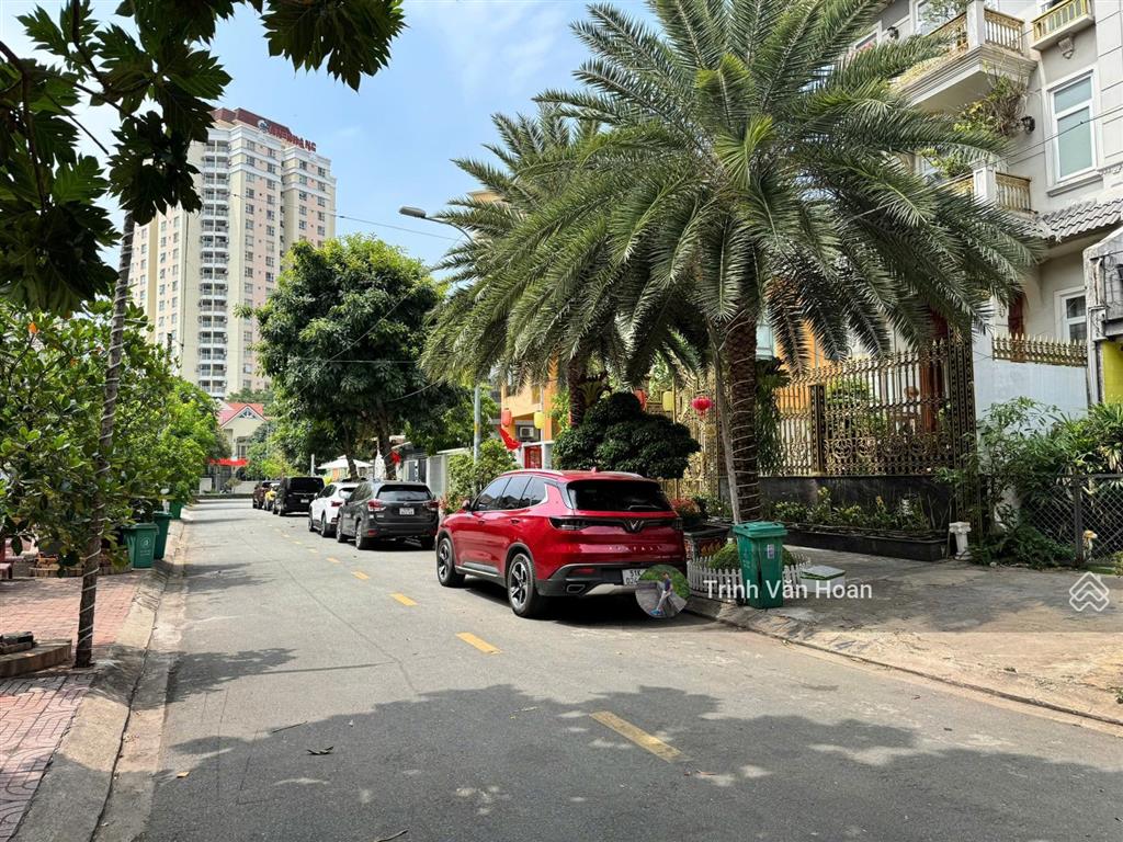 Tòa văn phòng 10x21m, hầm 4 tầng  54 tỷ  0908 947 ***