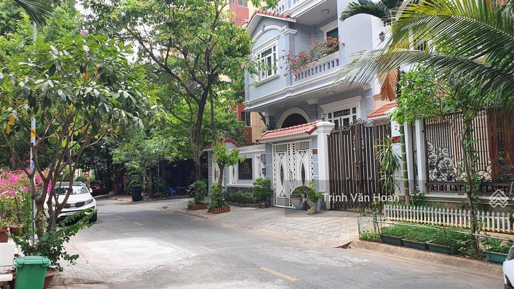 Tòa văn phòng 10x21m, hầm 4 tầng  54 tỷ  0908 947 ***