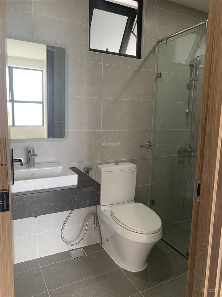 Chính chủ cần bán gấp căn góc 2 view thoáng, dt 78m2 tầng trung