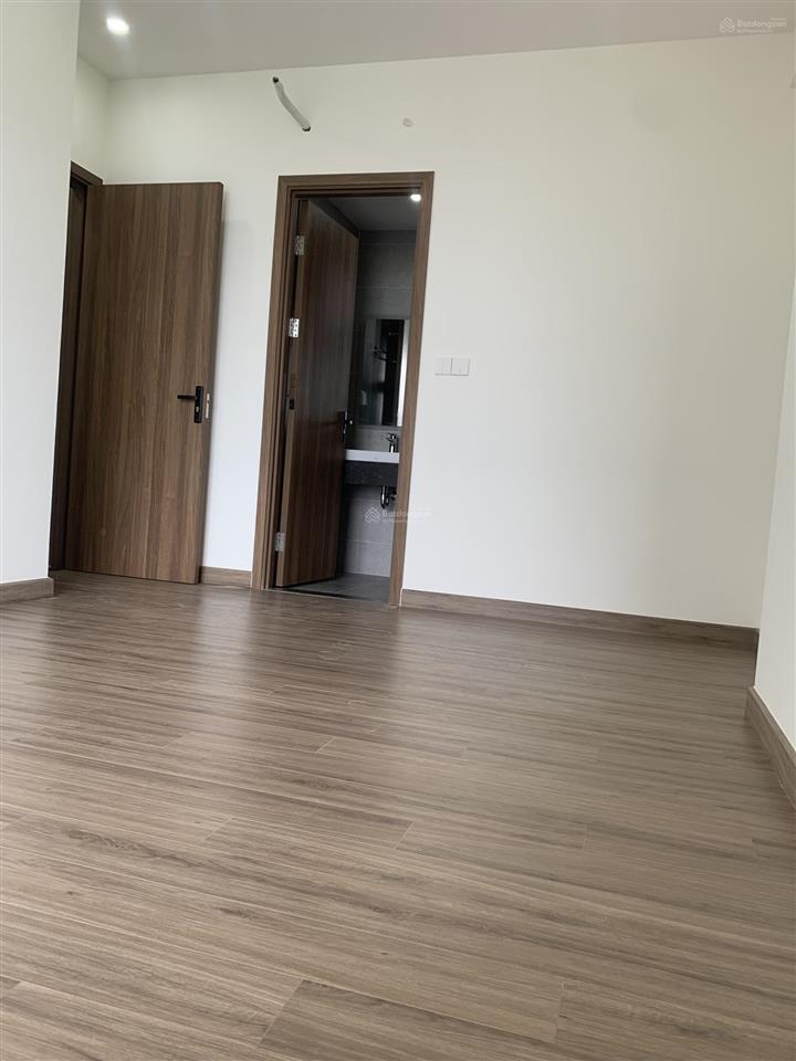 Chính chủ cần bán gấp căn góc 2 view thoáng, dt 78m2 tầng trung