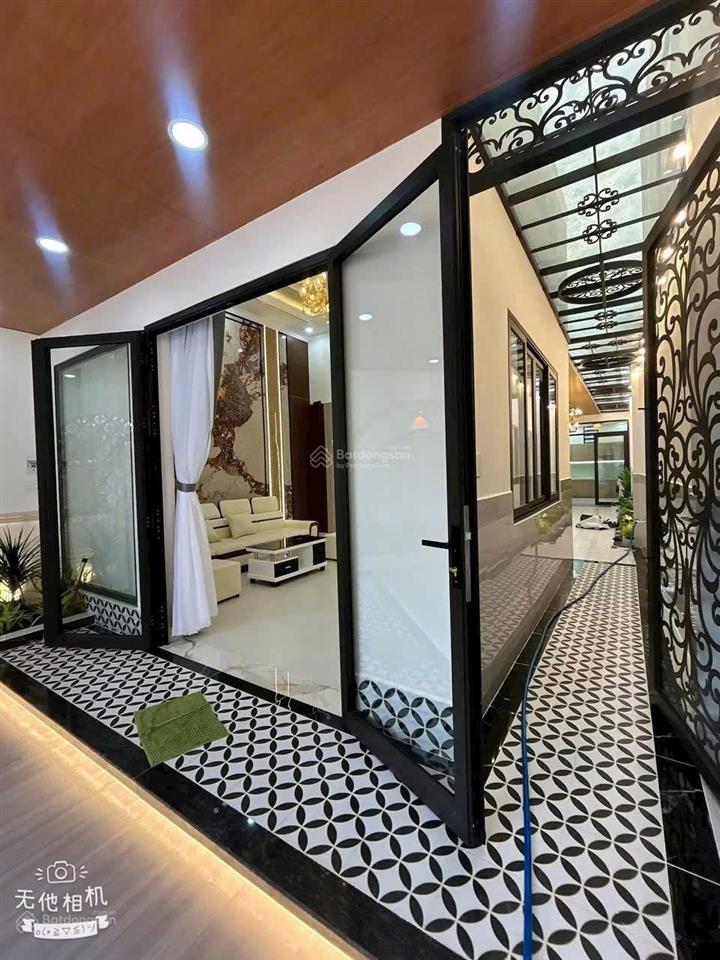 Chính chủ cần bán gấp căn biệt thự sân vườn diện tích 6x25m