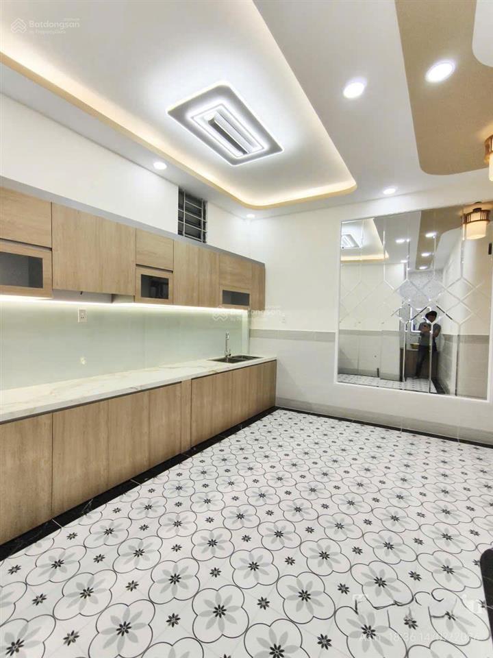Chính chủ cần bán gấp căn biệt thự sân vườn diện tích 6x25m