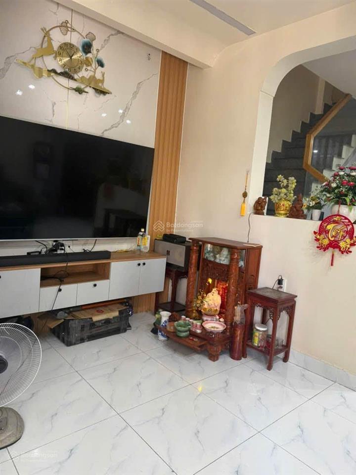 Bán nhà riêng tại tô ký, giá siêu hời 3,999 tỷ, 56m2, 2pn, 2wc, q12, tp.hcm