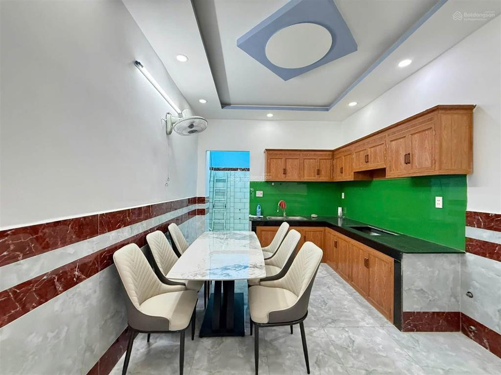 Nhà shr 1 trệt 1 lầu, 3/đường đông bắc (tch33). ngay chợ đông bắc, phường trung mỹ tây, quận 12.