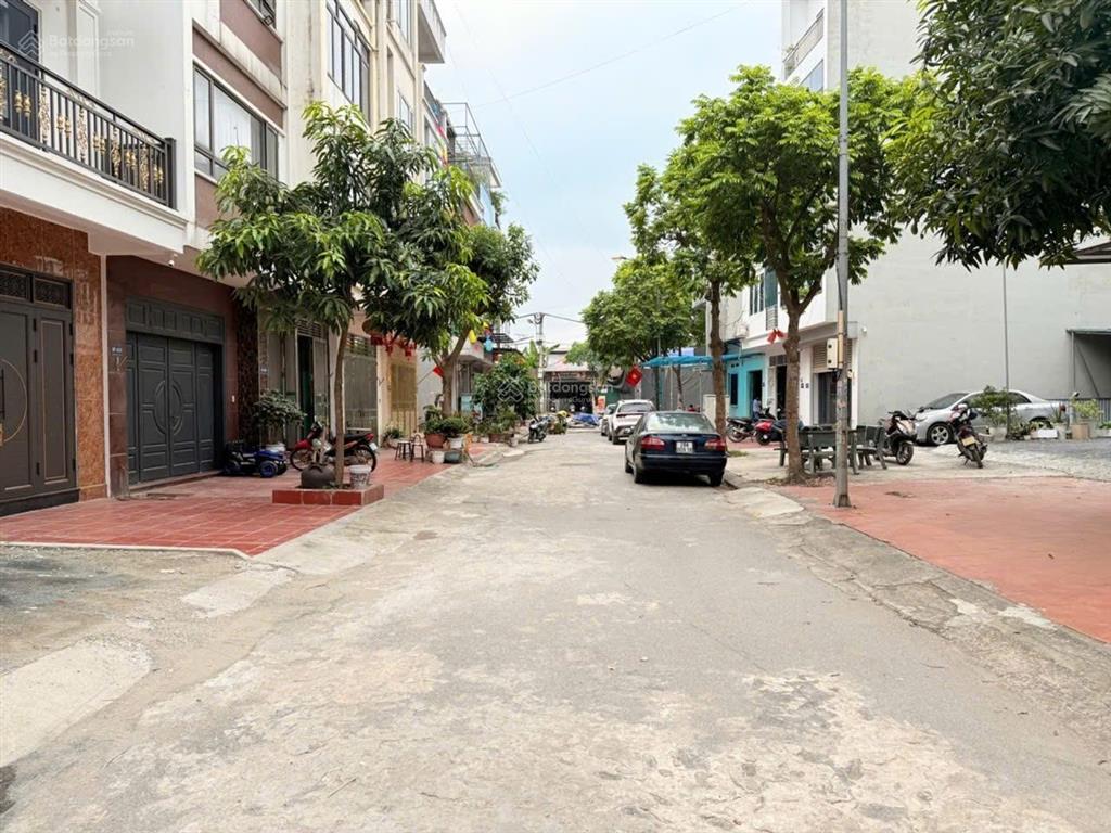 Fo đất dịch vụ khu d yên nghĩa, cạnh kđt đô nghĩa 50m2  phân lô vuông đét, chủ cần bán gấp. 10,2tỷ