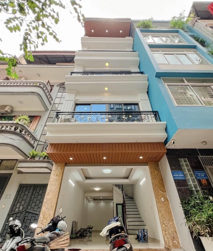 Fo bán nhà mặt phố trần đăng ninh, hà đông 40m2  4 tầng  13,9 tỷ sẵn sổ đỏ.