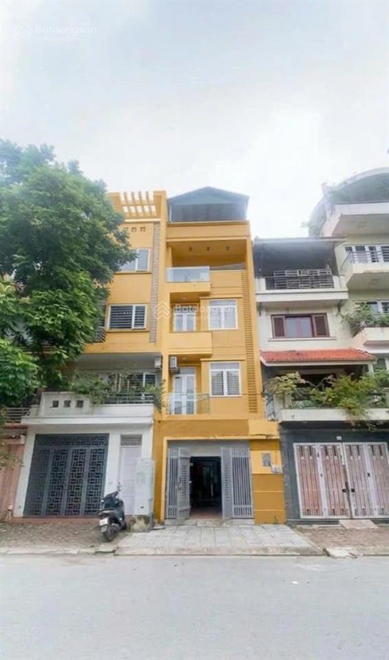 Trung tâm yên phúc văn quán nhà 4 tầng  ô tô đỗ cửa ngày đêm  sổ đỏ/khu dân trí. chỉ đầu 9 tỷ