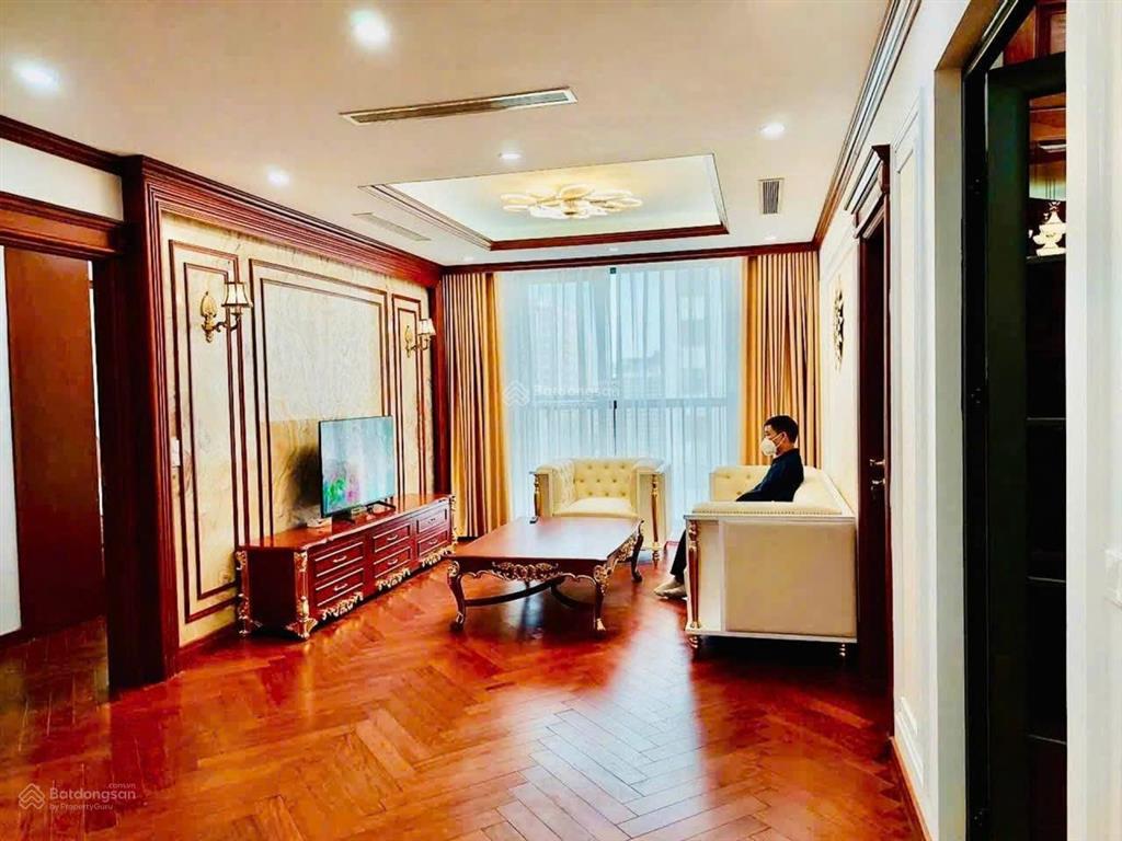 Nhà đẹp,thiết kế rất có gu bán căn hộ chung cư royal city 110m23n2vs.giá cực tốt chỉ hơn 9 tỷ xíu