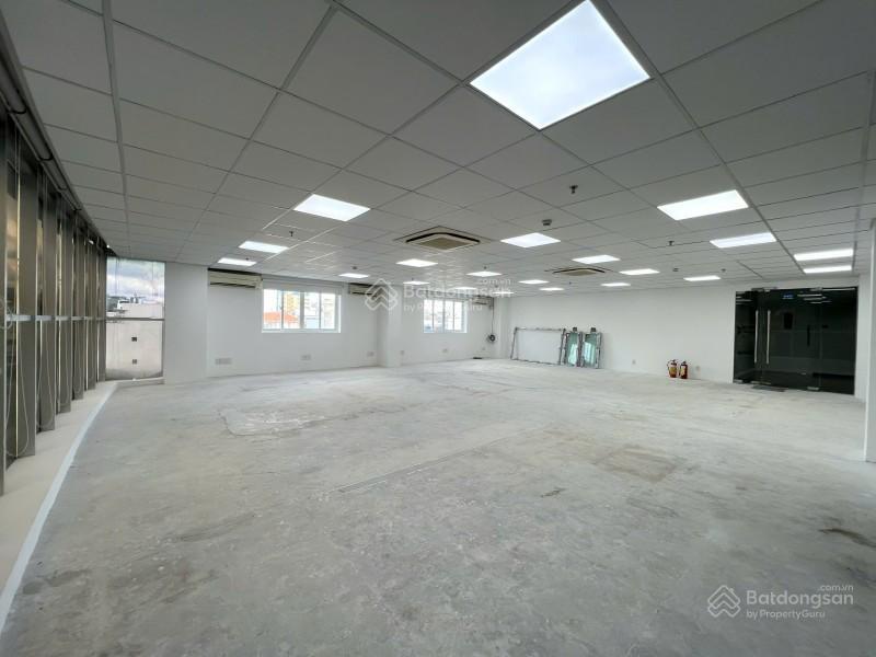Cho thuê văn phòng 180 m2  đường nguyễn văn thủ, quận 1  giá thuê 76,3 triệu/tháng