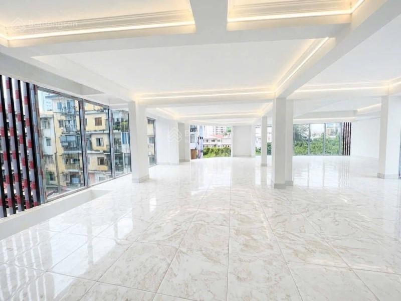 Cho thuê văn phòng 190 m2  đường hoàng sa, quận 1  giá thuê 90,2 triệu/tháng