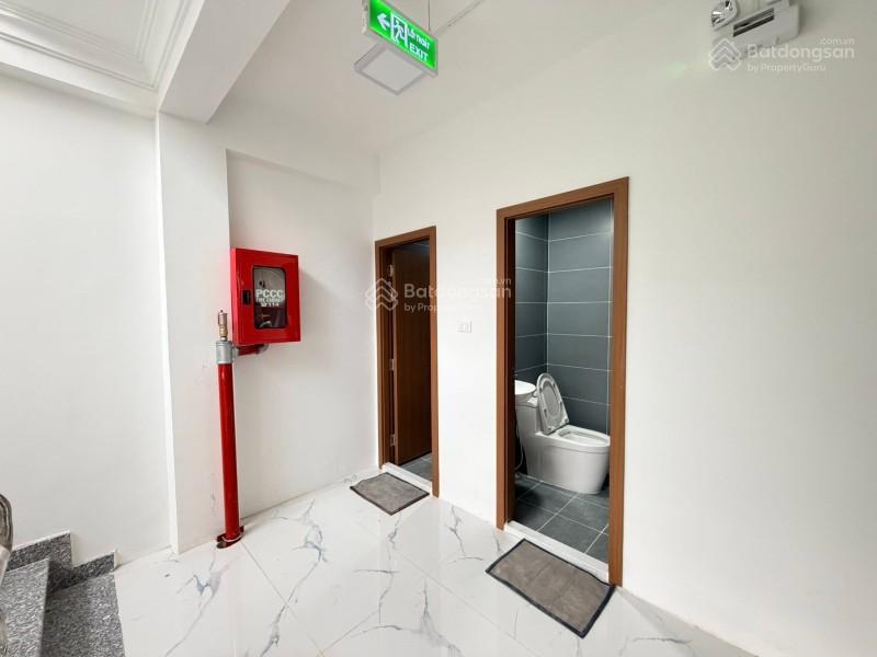 Cho thuê văn phòng 160 m2  đường hoàng sa, quận 1  giá thuê 80,2 triệu/tháng