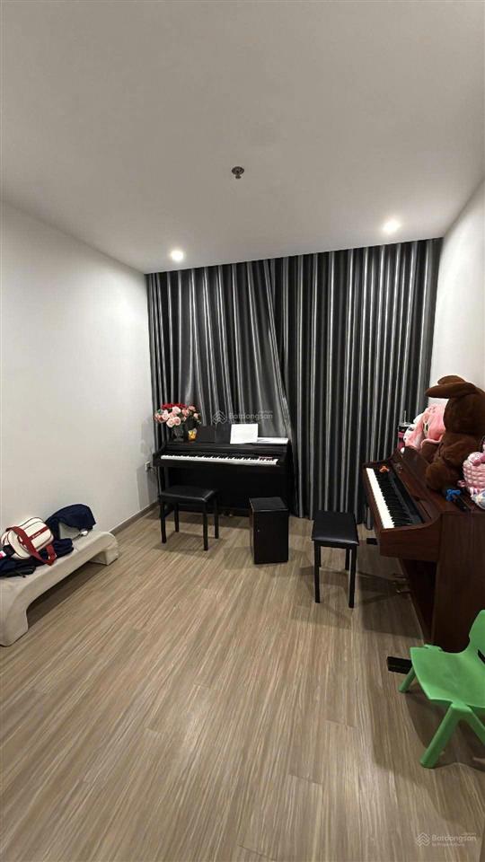Bán căn 2 ngủ 1 vs toà s2.16 nội thất nguyên bản (khá hiếm) view thoáng giá 3ty250 net, sẵn sổ