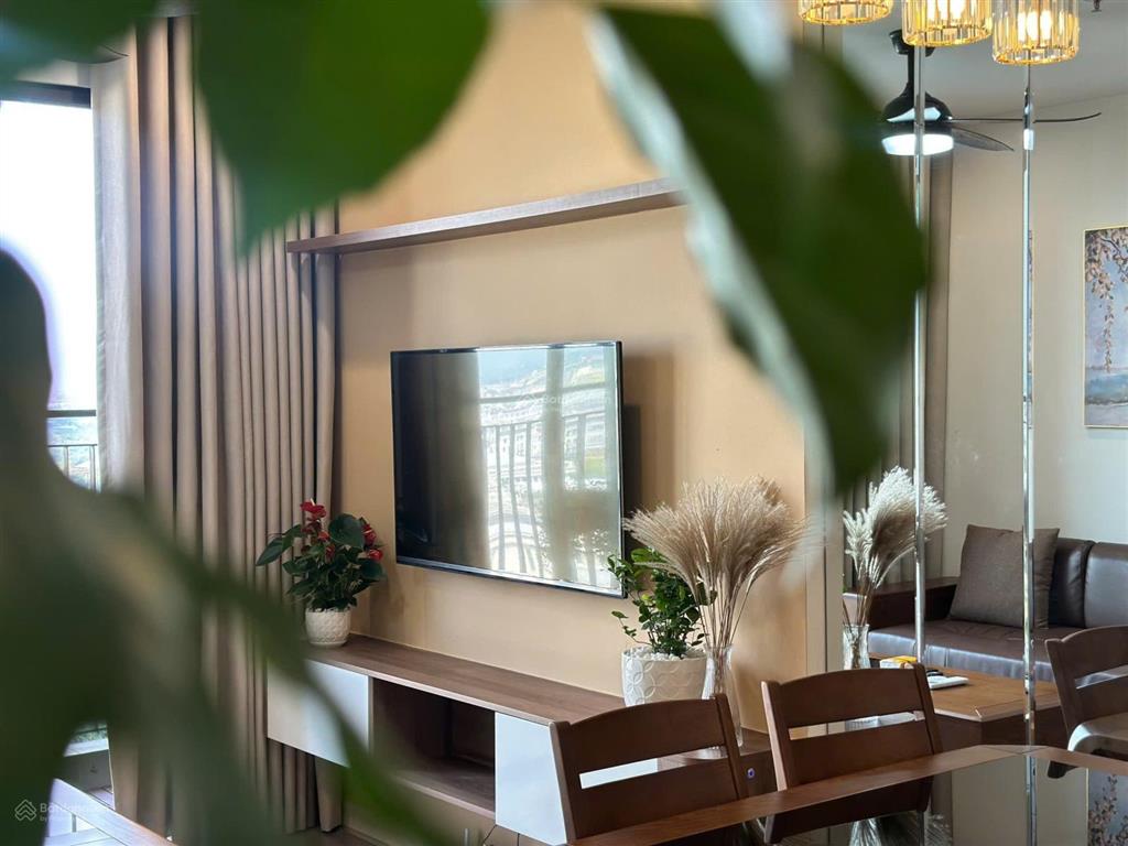 Bán căn 2pn1wc view vinuni đẹp nhất ocean park, lại hướng đông nam, full đồ, sẵn sổ giá 3,6 tỷ